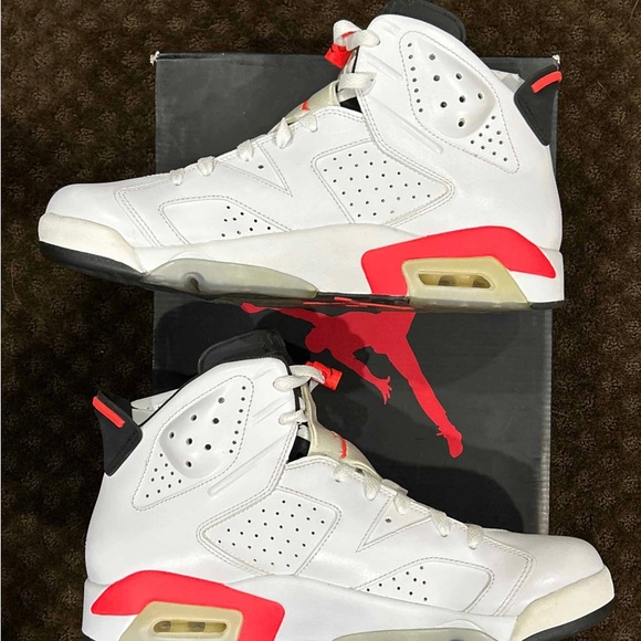 Retro Air Jordan 6 White Infared 2014 size 12 great condition box is damaged - Picture 9 of 10